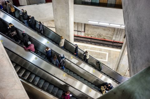 Scari rulante - Statia de metrou Piata Unirii 2