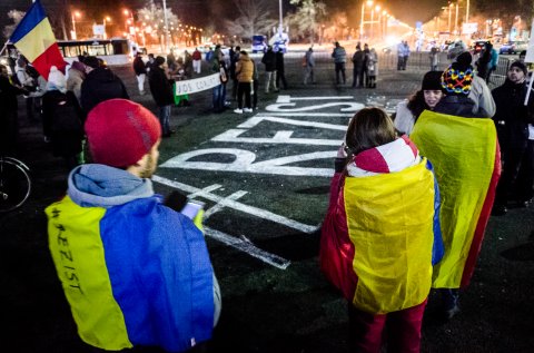 #rezist - Protest anticoruptie - Piata Victoriei