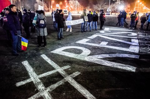 #rezist - Protest anticoruptie - Piata Victoriei