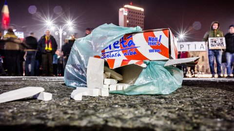 Creta - Protest anticoruptie - Piata Victoriei