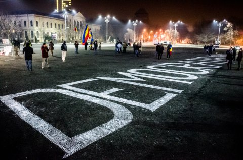 Democratia - Protest anticoruptie - Piata Victoriei