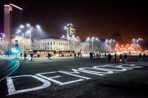 Democratia - Protest anticoruptie - Piata Victoriei