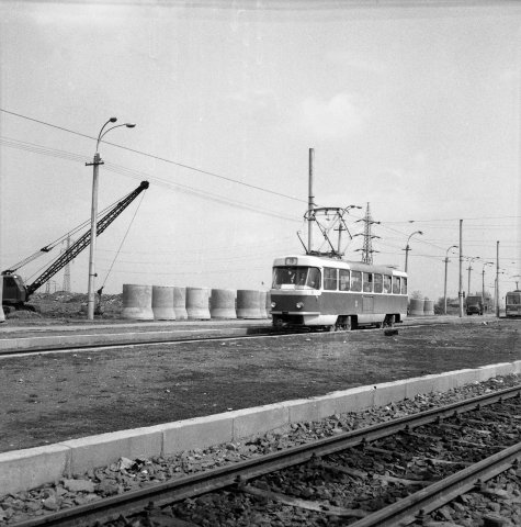 prototipul tramvaiului TATRA 3301 linia 19 Calea Dudesti-Ion Sulea 1975