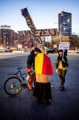 Protest anticoruptie - Piata Victoriei