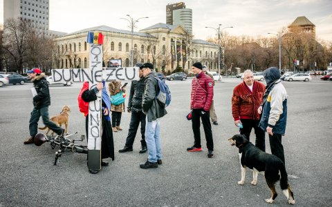 Protest anticoruptie - Piata Victoriei