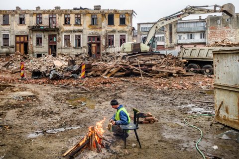 Uscarea manusilor - Demolare - Calea Serban Voda 111