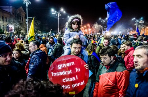 Protest anticoruptie - Piata Victoriei