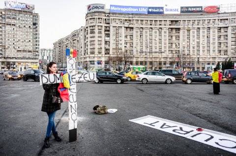 Protest anticoruptie - Piata Victoriei