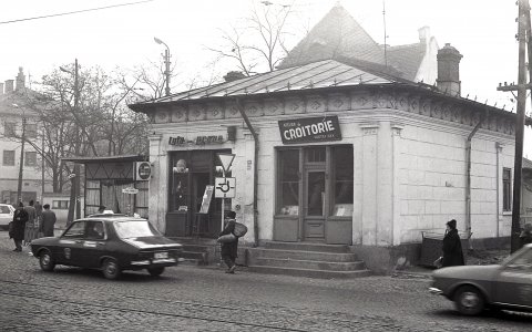 Calea Calarasilor, intre Piata Muncii (Bariera Vergului) si Sfanta Vineri.