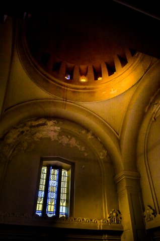 Interior cupola - Crematoriul Cenusa