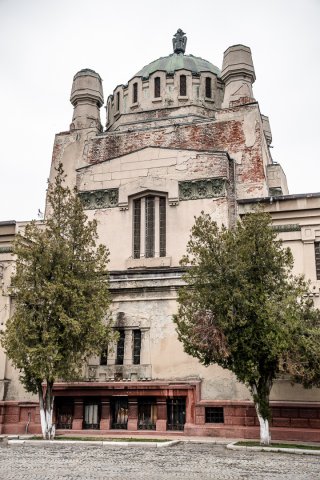 Exterior - Crematoriul Cenusa