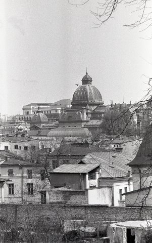 Palatul CEC vazut de pe dealul Mihai Voda