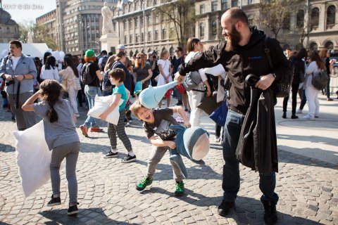 Pillow Fight 2017