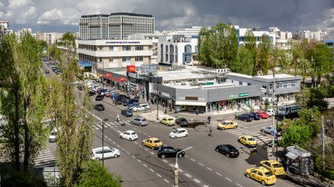 De la geam - Intersectie - Calea Vacaresti - Strada V. V. Stanciu