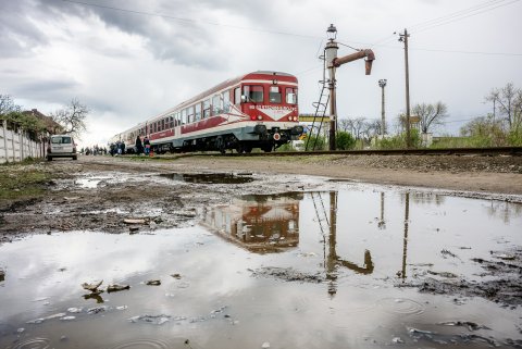 Tren - Gara Bucuresti Sud