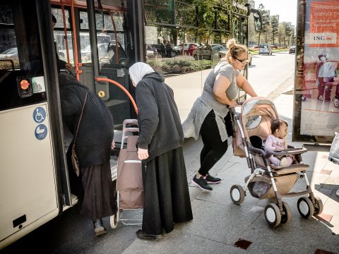 Schimb de generatii - Bulevardul Unirii