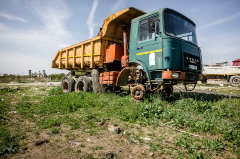 Basculantă - Strada Pucheni