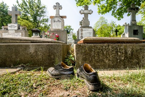 Pantofi - Cimitirul Reinvierea