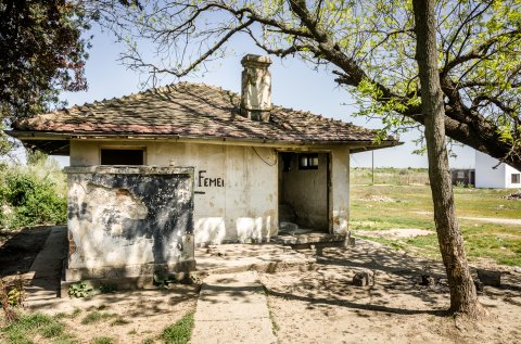 Toaletă abandonată - Gara Chiajna