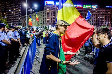 Protest anticorupție - Piața Victoriei