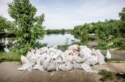 Saci de gunoi - Lacul Grivița