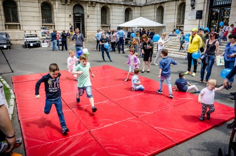 Copii la joacă - Ziua Porților Deschise la Ministerul Afacerilor Interne