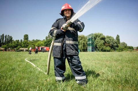 Voluntari - Antrenamente pentru intervenție - Centrul de Pregătire al Pompierilor General de Brigadă Corneliu Stoicheci