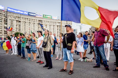 Protest împotriva naționalizării pilonului II de pensie - Piața Victoriei