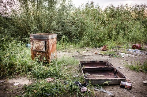 Tabără abandonată - Parcul Natural Văcărești