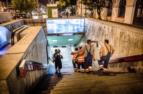 Noii turnicheți - Stația de metrou Tineretului