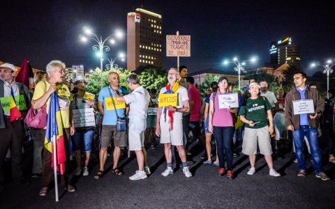 Protest Roșia Montană - Piața Victoriei