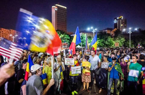 Protest anticorupție - Piața Victoriei