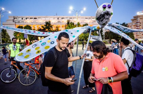 Libelula - Protest Roșia Montană - Piața Victoriei