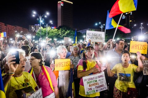 Protest anticorupție - Piața Victoriei