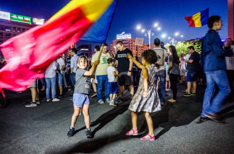 Protest anticorupție - Piața Victoriei