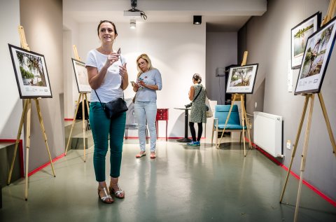 Expoziția „Un salt în viitorul fotografiei“, de Eli Driu - Bucharest Photo Week - Gallery - Strada Leonida