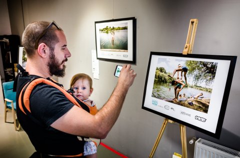 Expoziția „Un salt în viitorul fotografiei“, de Eli Driu - Bucharest Photo Week - Gallery - Strada Leonida