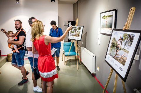 Expoziția „Un salt în viitorul fotografiei“, de Eli Driu - Bucharest Photo Week - Gallery - Strada Leonida