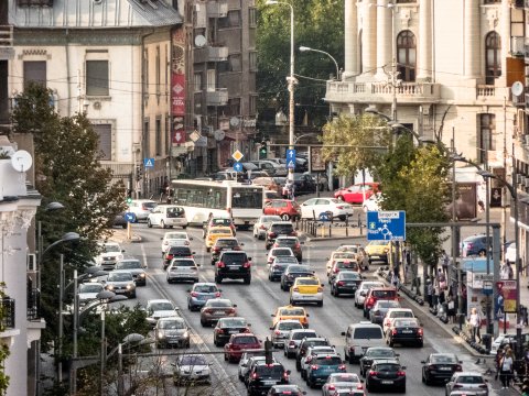 Trafic - Bulevardul Magheru văzut din clădirea Magheru One