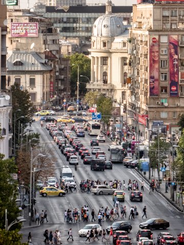 Trafic - Bulevardul Magheru văzut din clădirea Magheru One