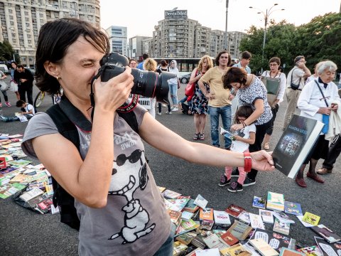 Protest „Biblioteca pentru Pop” - Piața Victoriei