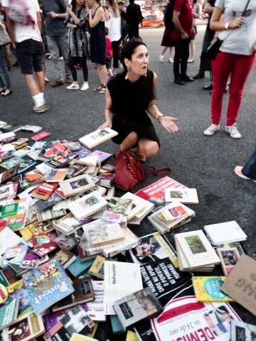 Protest „Biblioteca pentru Pop” - Piața Victoriei