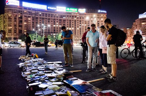 Protest „Biblioteca pentru Pop” - Piața Victoriei