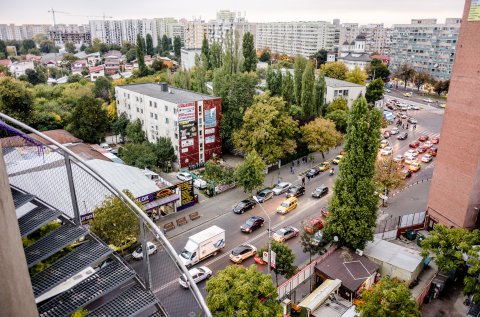 Vedere din turnul de artă - Make a Point - Șoseaua Morarilor - Postăvăria Română