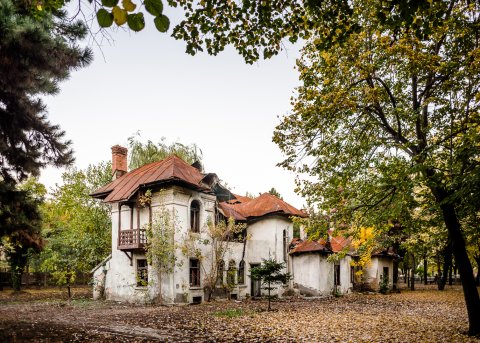 Casă abandonată - Parcul Tineretului