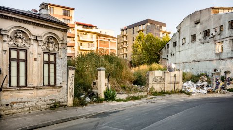 Ruine - Strada Ion Minulescu