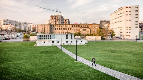 Fabrica Crinul și Biofarm - Strada Ion Minulescu