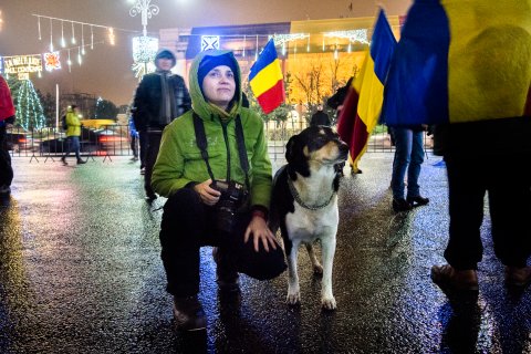 Eli - Protest împotriva corupției - Piața Victoriei