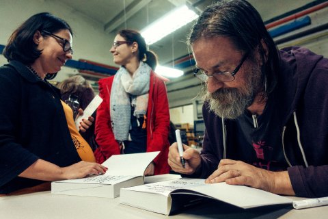 Dan Perjovschi. The Book of Notebooks Lansare de carte la Fabrik