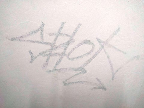 Graffiti pe scarile interioare ale MNAC